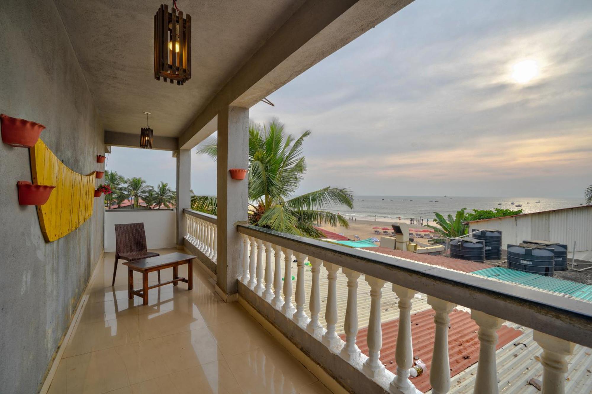 Hotel Salty Waves Baga Εξωτερικό φωτογραφία