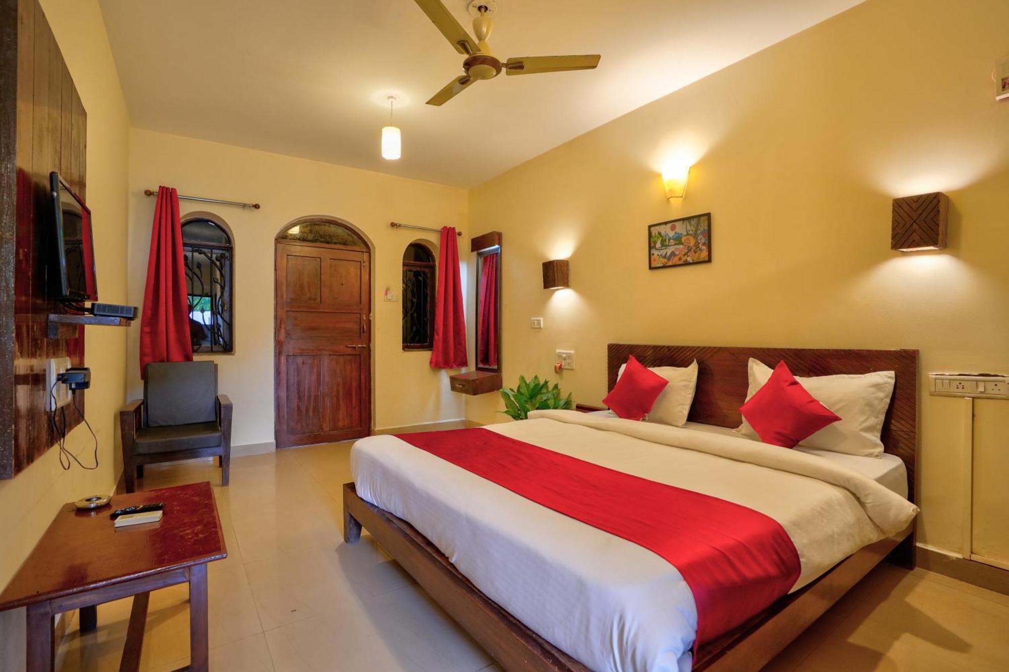 Hotel Salty Waves Baga Εξωτερικό φωτογραφία