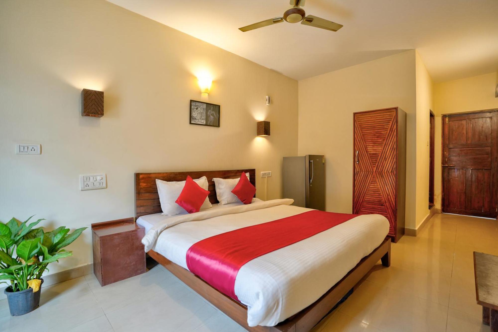 Hotel Salty Waves Baga Εξωτερικό φωτογραφία