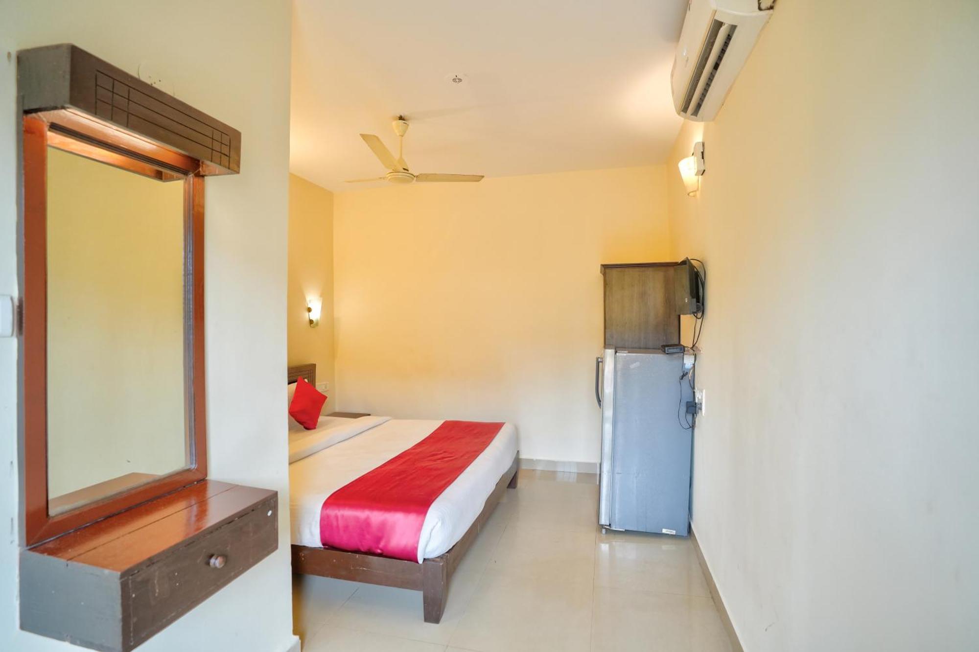 Hotel Salty Waves Baga Εξωτερικό φωτογραφία