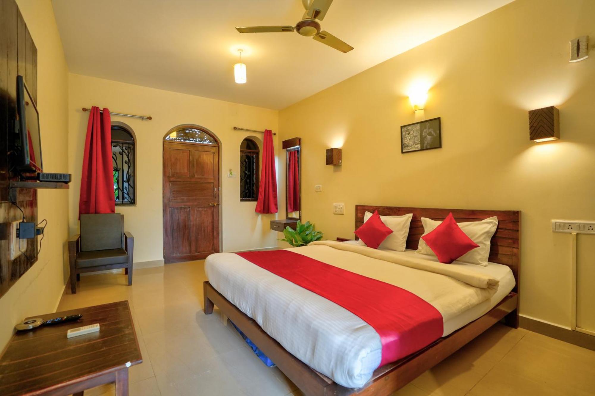 Hotel Salty Waves Baga Εξωτερικό φωτογραφία